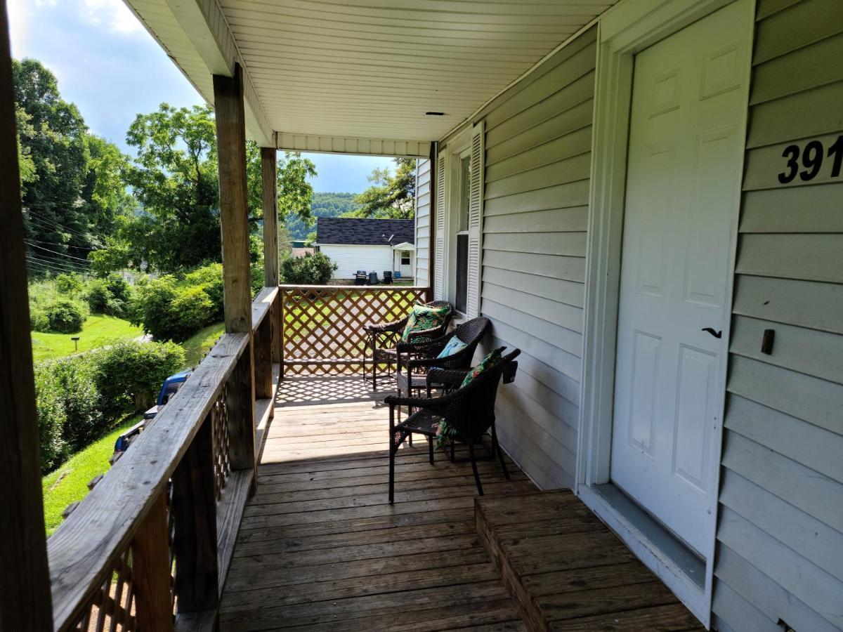 The Dragon'S Den 5 Bedroom House 1 Mile To Main St Tazewell Extérieur photo